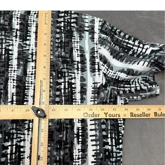 CARHARTT force cross flex v-neck scrub top C12114 black grey size XS womens - Picture 5 of 16